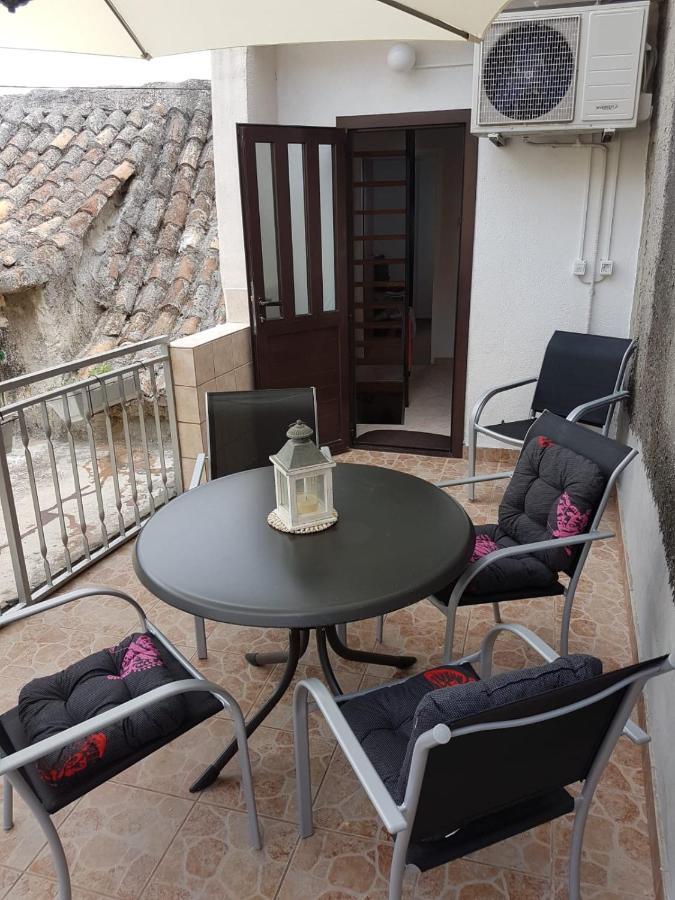 Beachfront House Sea La Vie Kastela Luaran gambar